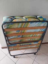 lettino richiudibile 