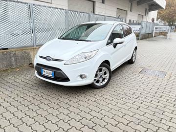 Ford Fiesta 1.4 5 porte Bz.- GPL Titanium