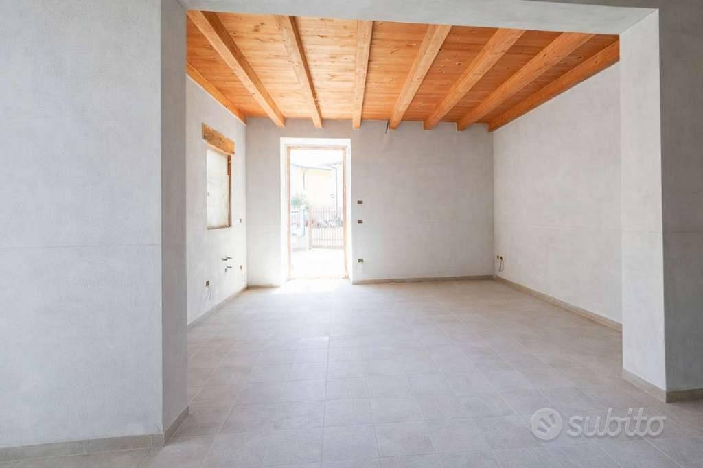 Casa – Caprino Bergamasco, Ombria - Altro