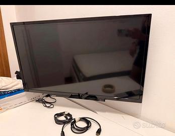 TV Toshiba 32" + staffa a muro