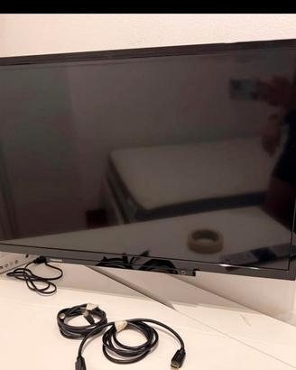 TV Toshiba 32" + staffa a muro