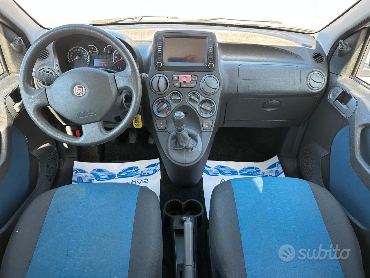 Fiat Panda 2010 photo 2