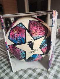 Pallone champions league 