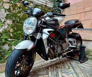 MV Agusta Brutale 910R 