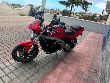 TRIUMPH SPEEDTRIPLE 955i