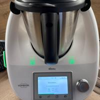 Bimby TM5 Vorwerk + Varoma e ricettari extra