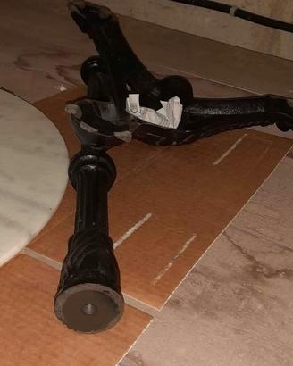 Colonna in ghisa (per tavolino rotondo a imperia