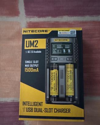 Caricatore nitecore um 2