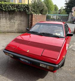 Ferrari mondial 8