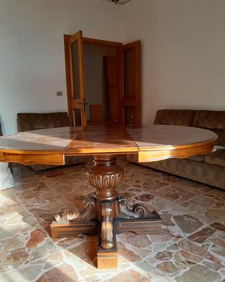 antico tavolo rotondo 
