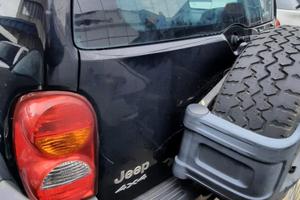 JEEP CHEROKEE SPORT 2010 - PORTELLONE POSTERIORE