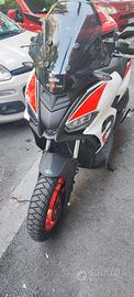 Aprilia SR GT 125 04/2026 solo 2900 km
