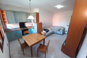 2 camere letto con piccolo giardino e terrazzino