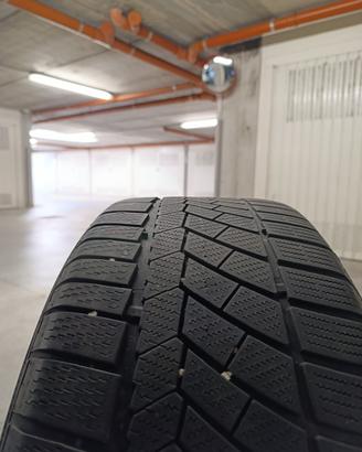 Gomme con cerchi Macan