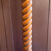 Colonnina in legno porta vaso