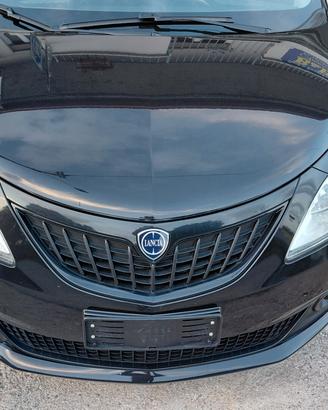 Lancia Ypsilon 1.0 FireFly 5 porte S&S Hybrid Silv