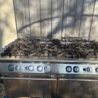 Cucina 8 fuochi e 2 forni