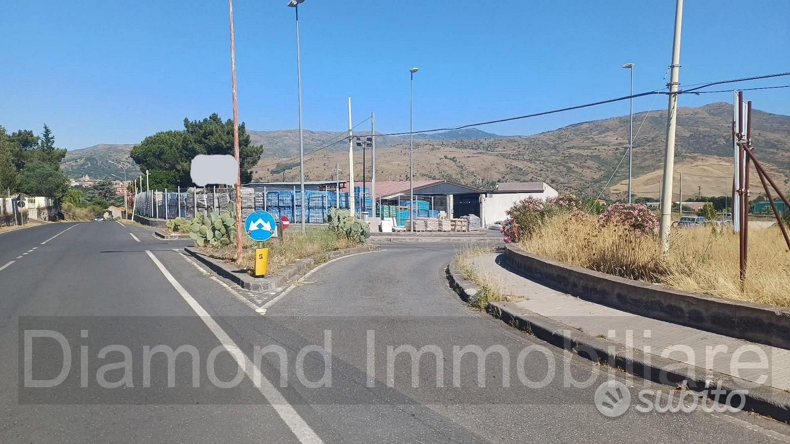 Terreno per esposizione e magazzino a Randazzo - Vista 2