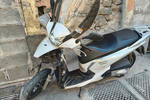 ricambi sh 300 ABS 2019 modello trazione 