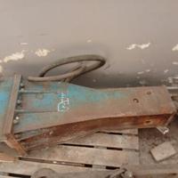 Martello demolitore idraulico promove 390 kg