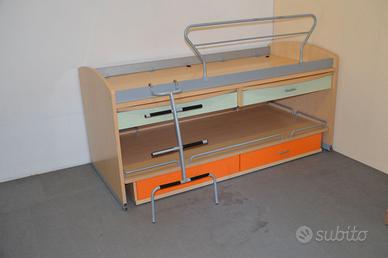 letto doppio scorrevole con scrivanie