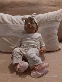 Bambola Reborn fatta a mano con completi