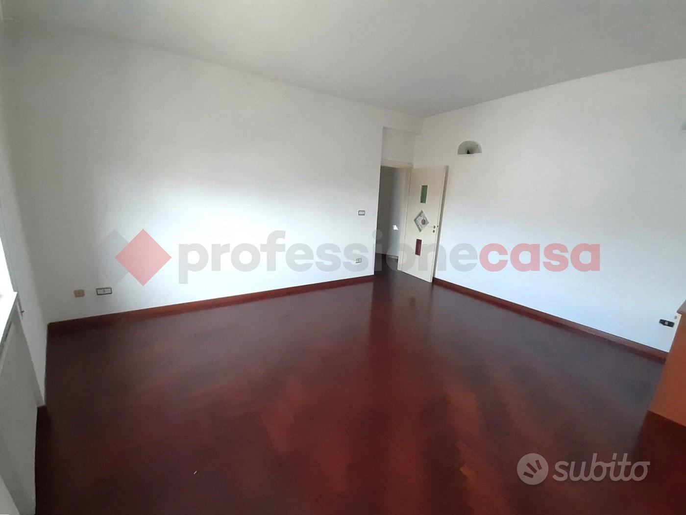 Apartment in Brindisi, Commenda - Altro