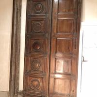 Portone d'ingresso del '700 in legno massello