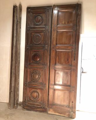Portone d'ingresso del '700 in legno massello