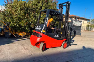 S146 Muletto Linde 18 q allargatore idraulico