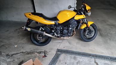 Triumph speed four FMI