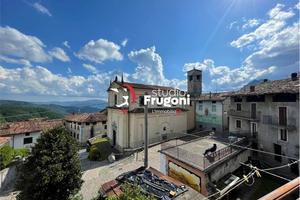 APPARTAMENTO DA RISTRUTTURARE AL SECONDO PIANO