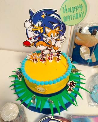 torta finta a tema Sonic 