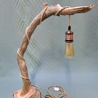 LAMPADA IN LEGNO FATTA A MANO PEZZO UNICO