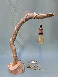 LAMPADA IN LEGNO FATTA A MANO PEZZO UNICO