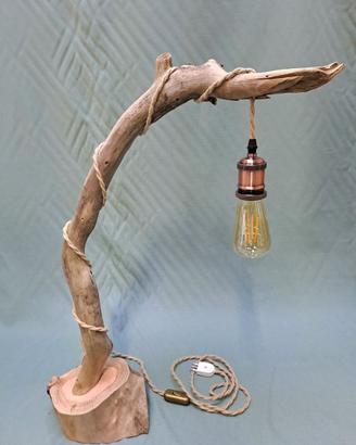 LAMPADA IN LEGNO FATTA A MANO PEZZO UNICO