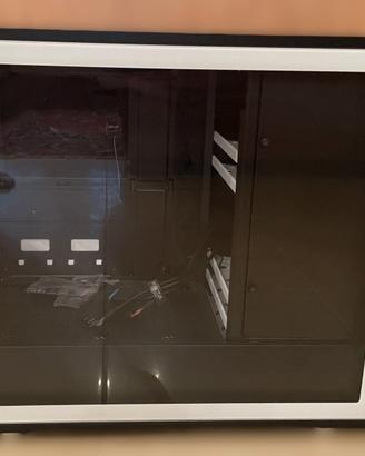 MID TOWER PC DESKTOP – FRACTAL DEFINE R6