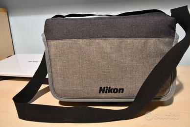 Borsa Nikon