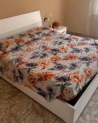 Letto matrimoniale con cassone