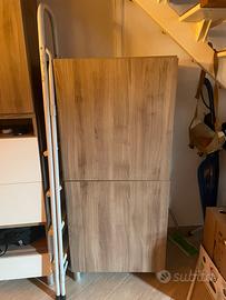 Mobiletto a due ante