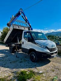 Iveco daily 35 2023 gru e ribaltabile 3.0 diesel