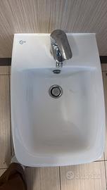 Bidet IDEAL STANDARD Connect + rubinetto GROHE