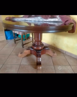 tavolo e sedie 