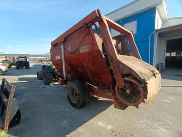 carro miscelatore marca Lo.Ma