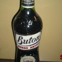 Bottiglia di liquore Buton Rosso Antico