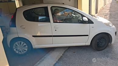 Peugeot 107 cambio automatico 