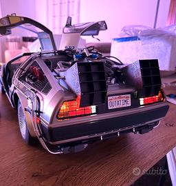 Hot Toys Delorean Mark I