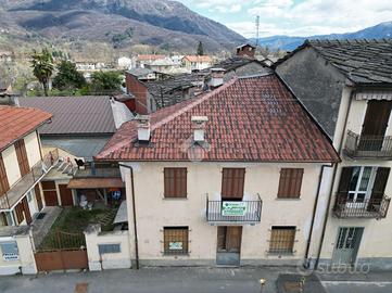 CASA SEMINDIPENDENTE A PAESANA