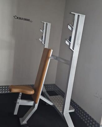 ATTREZZO PER PALESTRA