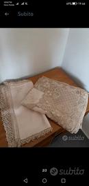 Tovaglia di lino e pizzo di Burano